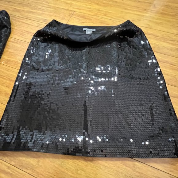 2-piece Black Sequin party mini dress, top size 8, skirt size 6, Ann Taylor - Picture 4 of 9